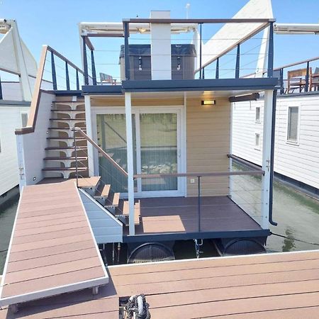 House Boat Oliva - Floating House Villa Pula Exteriör bild